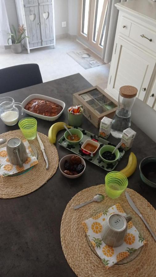 Les Cigales Bed & Breakfast Villelaure Ngoại thất bức ảnh