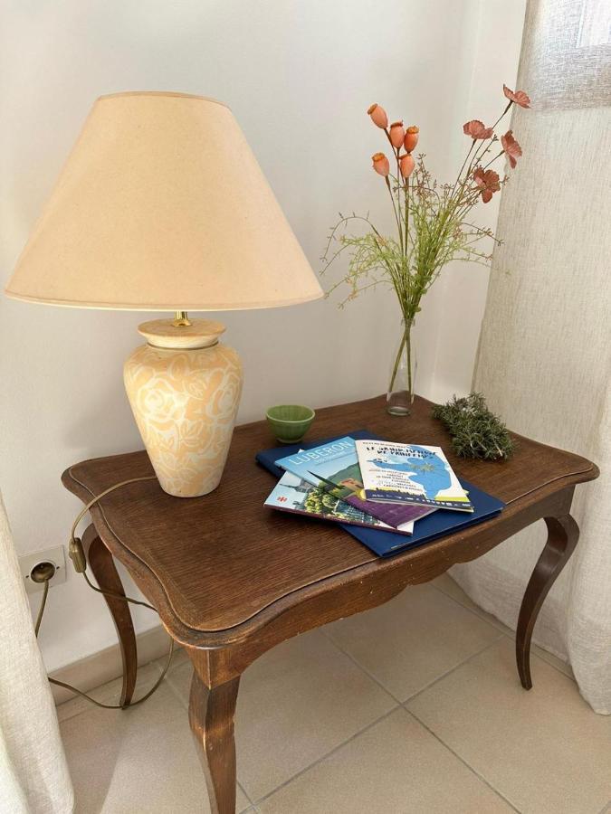 Les Cigales Bed & Breakfast Villelaure Ngoại thất bức ảnh