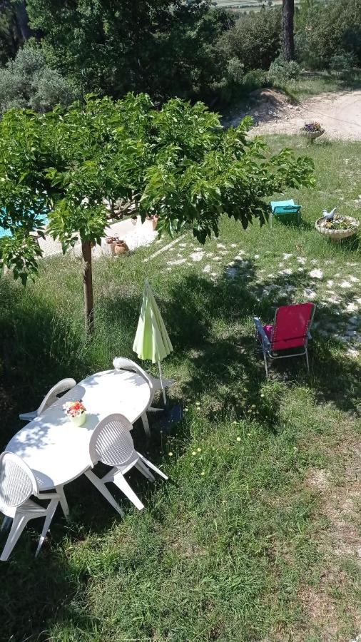 Les Cigales Bed & Breakfast Villelaure Ngoại thất bức ảnh